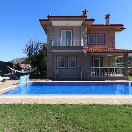 Toprak Ortaca